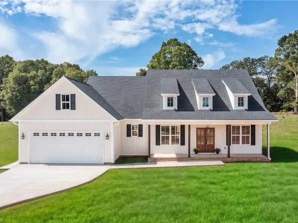 1317 Norman Shoaf Rd, Winston Salem, NC 27107