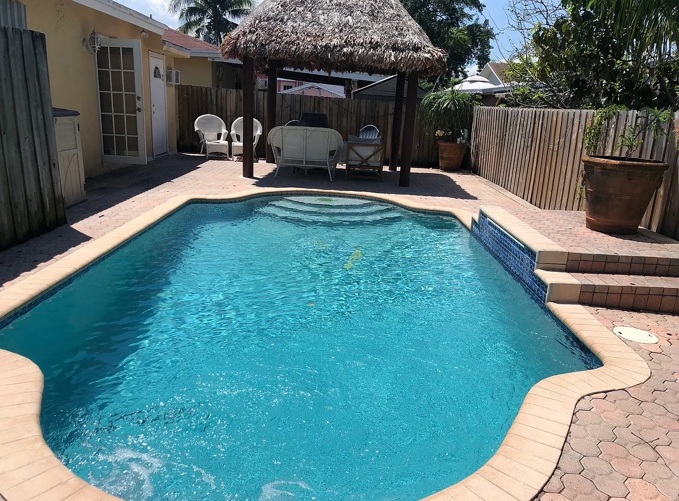 3 bed, 1600 sqft, $3,000 — Photo 3