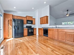 7713 E 143rd Ter, Grandview, MO 64030