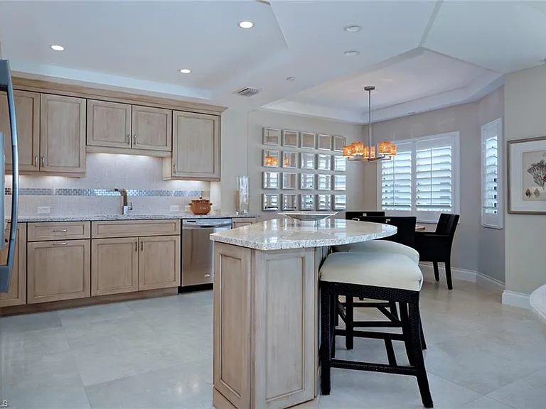 9577 Gulf Shore Dr W #504 — Photo 10