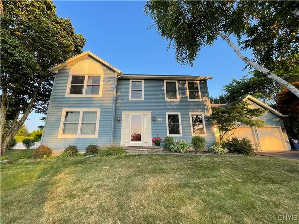 5839 Independence Dr, Jamesville, NY 13078