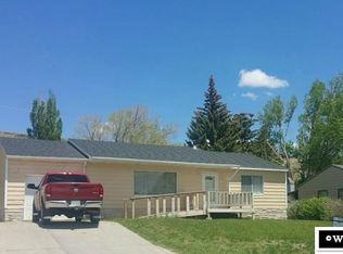 171 La Paloma Dr, Rawlins, WY 82301