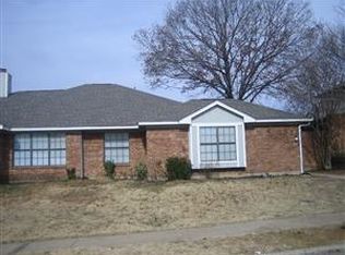 10215 Ridge Oak St, Dallas, TX 75227