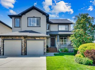 172 NE Seagreen Way, Chestermere, AB T1X 0E8