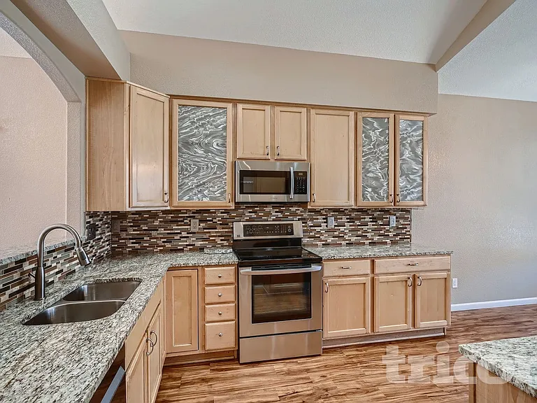 20430 E Bellewood Pl — Photo 11