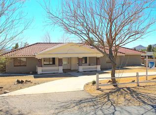 15924 Rimrock Rd, Apple Valley, CA 92307