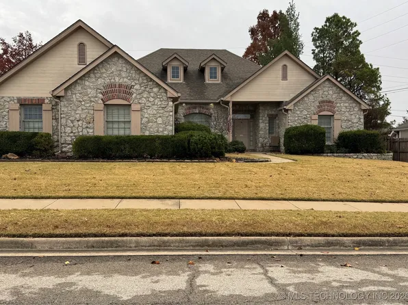 2740 Montrose Dr, Bartlesville, OK 74006