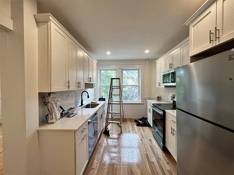 269 Huron Ave #8 — Photo 14