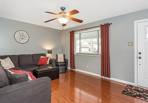 4th image of 2825 Morris Dr
