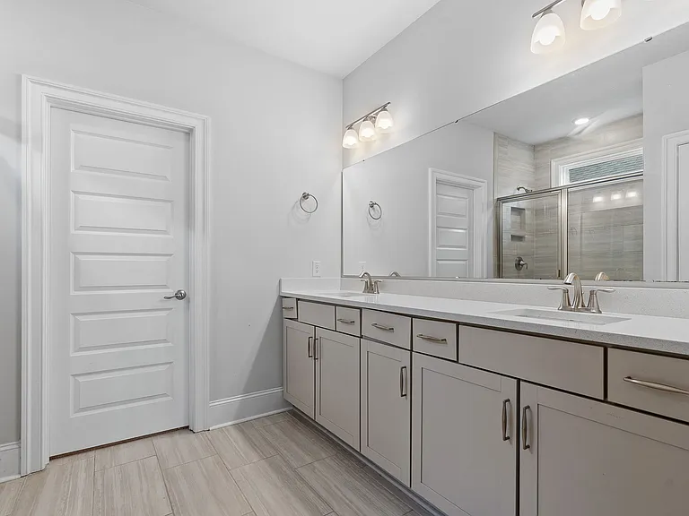 602 Chigwell Springs Ln — Photo 22
