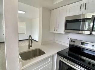 411 SE 10th St APT 5, Hallandale Beach, FL 33009