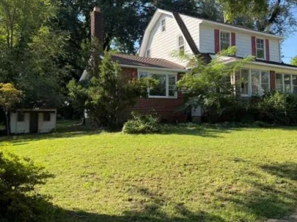 7240 Cedar Ave, Pennsauken, NJ 08109
