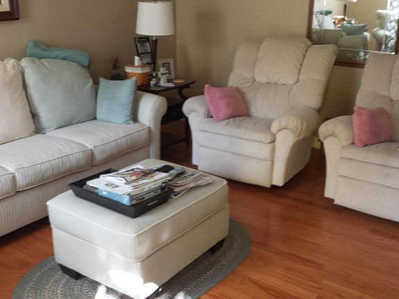 4th image of 1713 Sundrop Dr #19