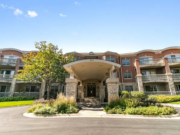 950 Augusta Way APT 204, Highland Park, IL 60035
