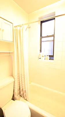 Rented by True Real Estate Group | media 6