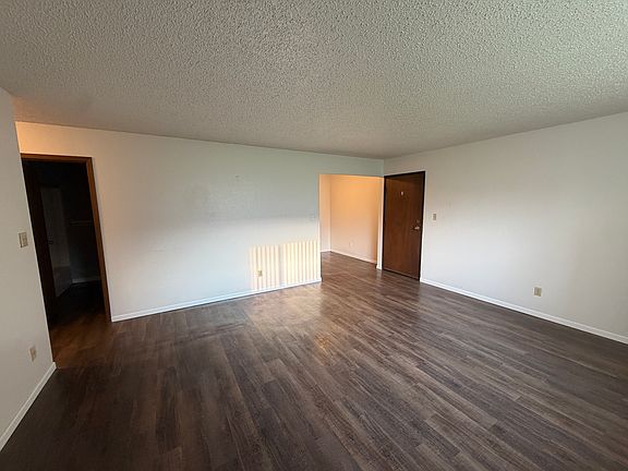 2nd image of 1117 Tiffany Pl APT 1