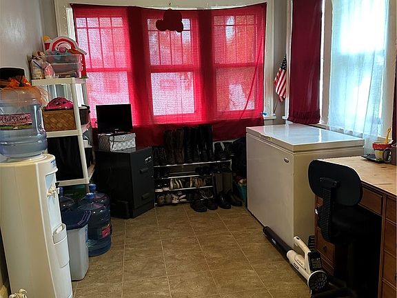3rd image of 515 Main Street #0