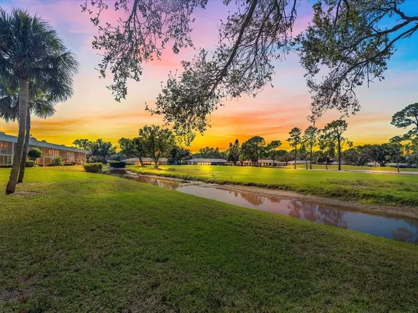 5856 Palm Aire Ln #104, Sarasota, FL 34243