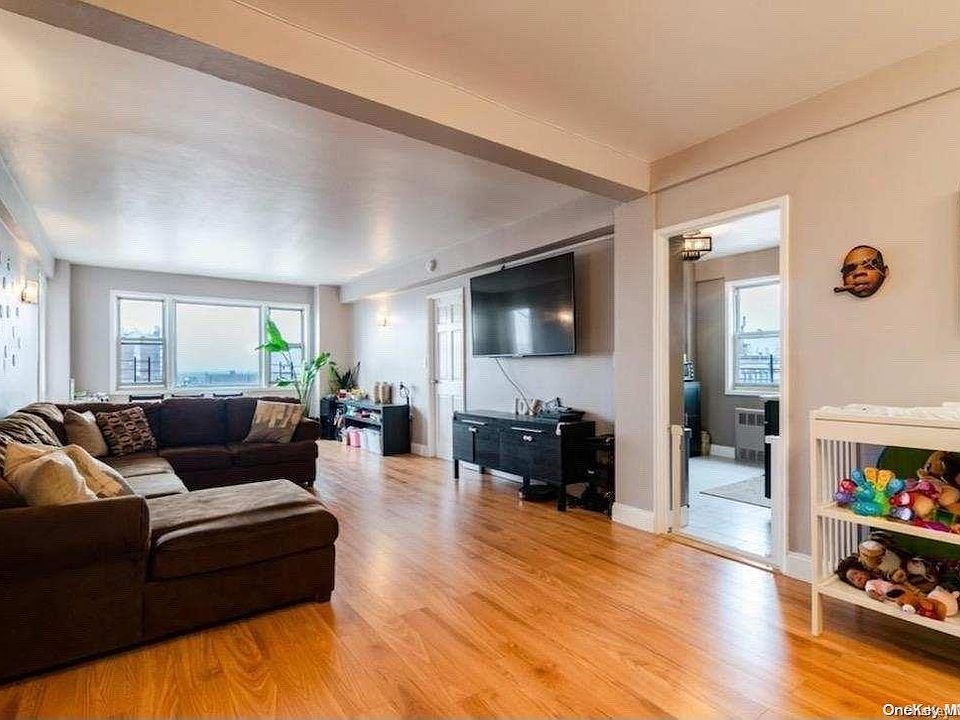 1st image of 160-10 89 Ave #15E