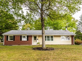 10236 Lawnhaven Dr, Indianapolis, IN 46229