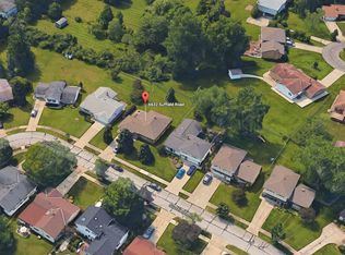 6632 Suffield Rd, Mayfield Heights, OH 44124