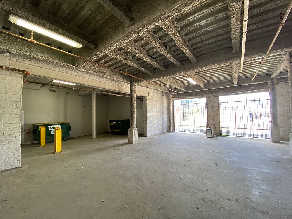 Building Photo 5