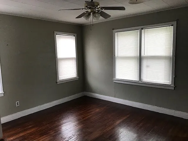 2809 S 6th St — Photo 12