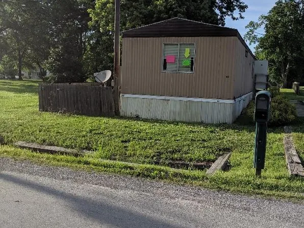 617 South St, Woodlawn, IL 62898