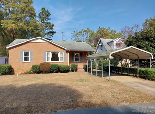 2001 Garnette Pl, Charlotte, NC 28216