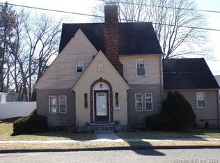 15 Roberts St, Middletown, CT 06457