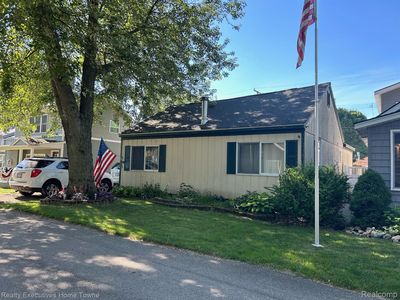 3673 Shorewood Rd, Fort Gratiot, MI, 48059
