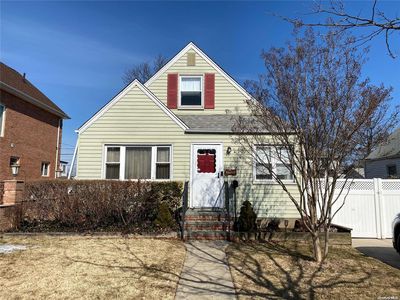 166-65 21 Road, Whitestone, NY, 11357