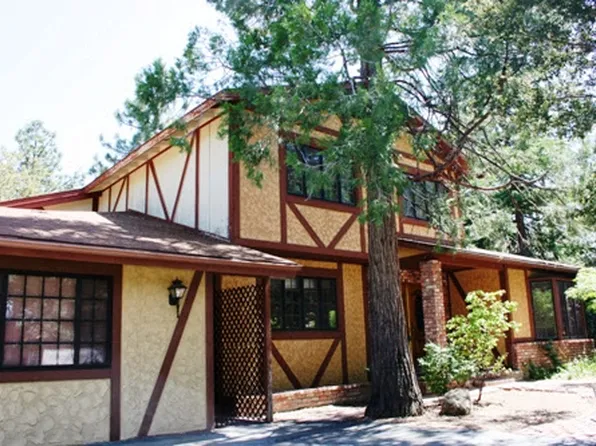 54061 Linger Ln, Idyllwild, CA 92549