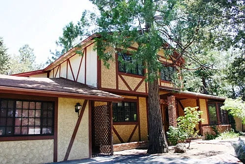 54061 Linger Ln Photo 1