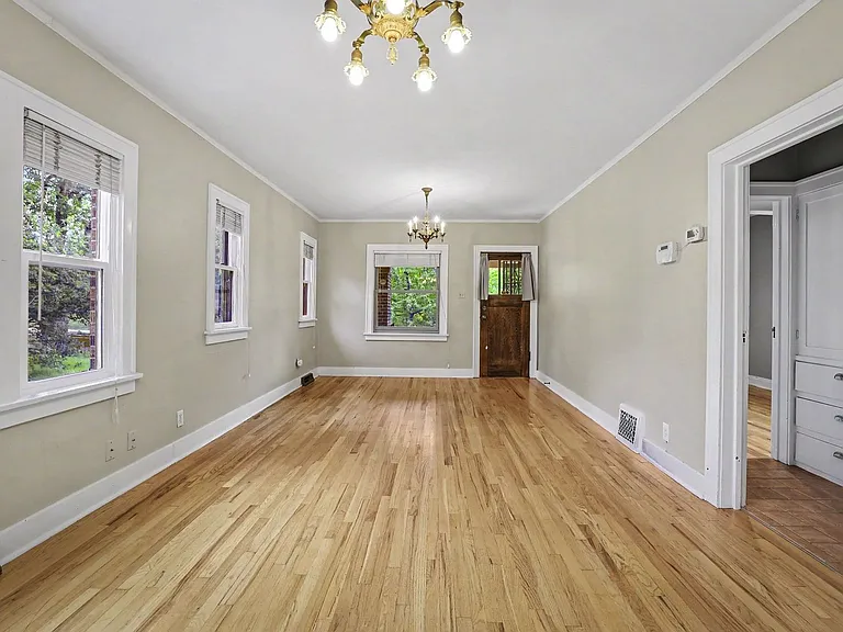 2040 S Ogden St — Photo 5