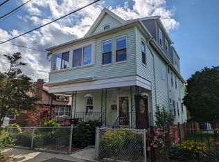 33 Farragut Ave #2, Somerville, MA 02144