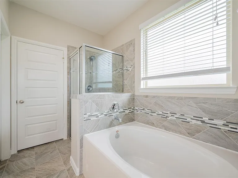 8627 Marble Terrace Ct — Photo 17