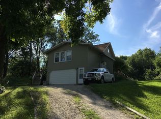 8020 Ridgeway Dr, Burlington, WI 53105