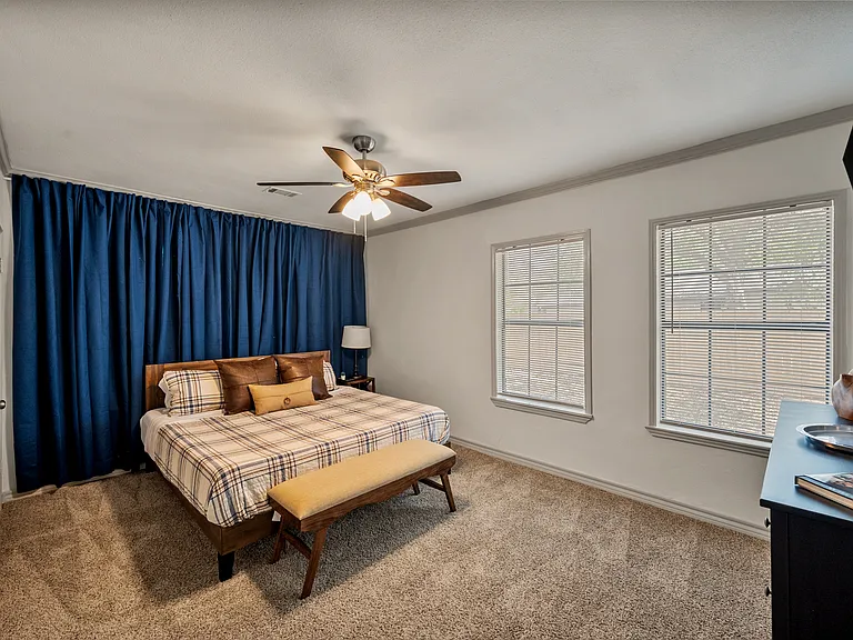 3458 Suffolk Dr — Photo 10