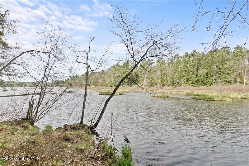 3rd image of 347 Lake Tour Road