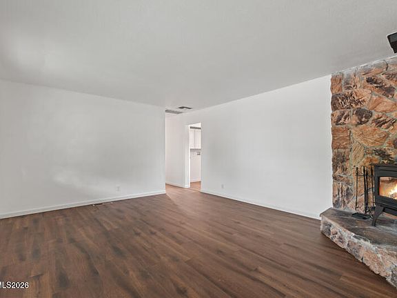 5th image of 2404 Michael Dr