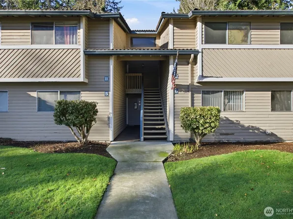 17527 149th Avenue SE #B-12, Renton, WA 98058