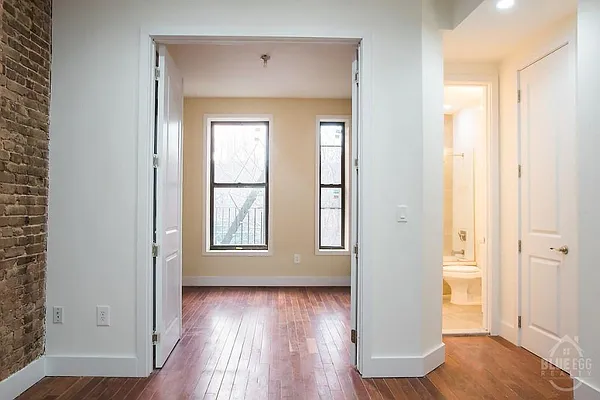 Rented by Blue Egg Realty Corp | media 39