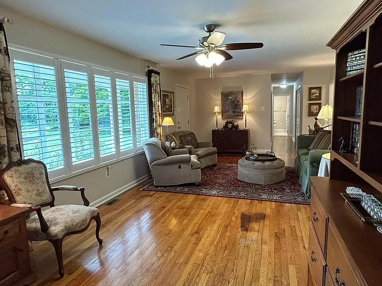 541 Cheyney Rd — Photo 9