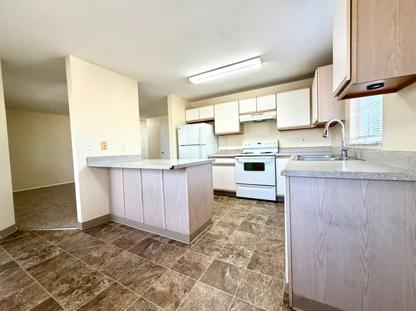 0174-06PP Lindsey Anne Apartments, 5702-5710 NE Prescott St #30, Portland, OR 97218