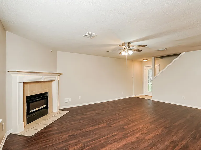 3315 Maymist Dr — Photo 7