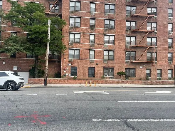 87-46 Chelsea St #4F, Queens, NY 11432