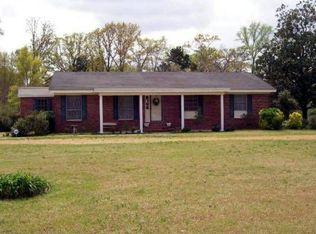 2332 Phillips Hill Rd, Columbus, MS 39702