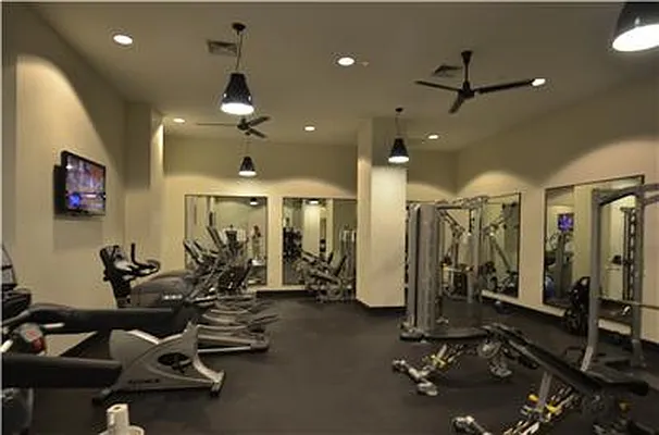 Rented by Buchbinder & Warren | media 17