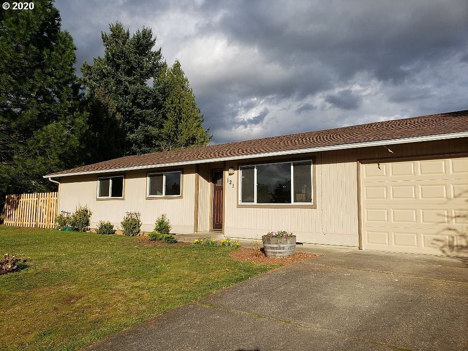 1st image of 121 SE 156th Ave